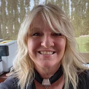 Meet your Posher, Paula